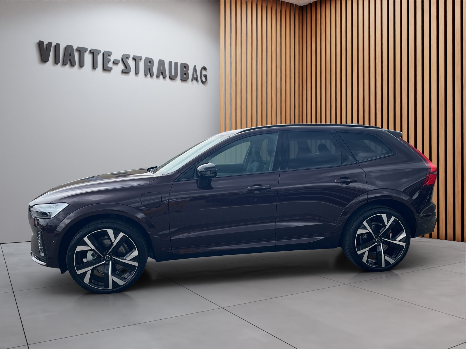 VOLVO XC60 2.0 T6 TE Ultra Dark eAWD-showroom-element-1