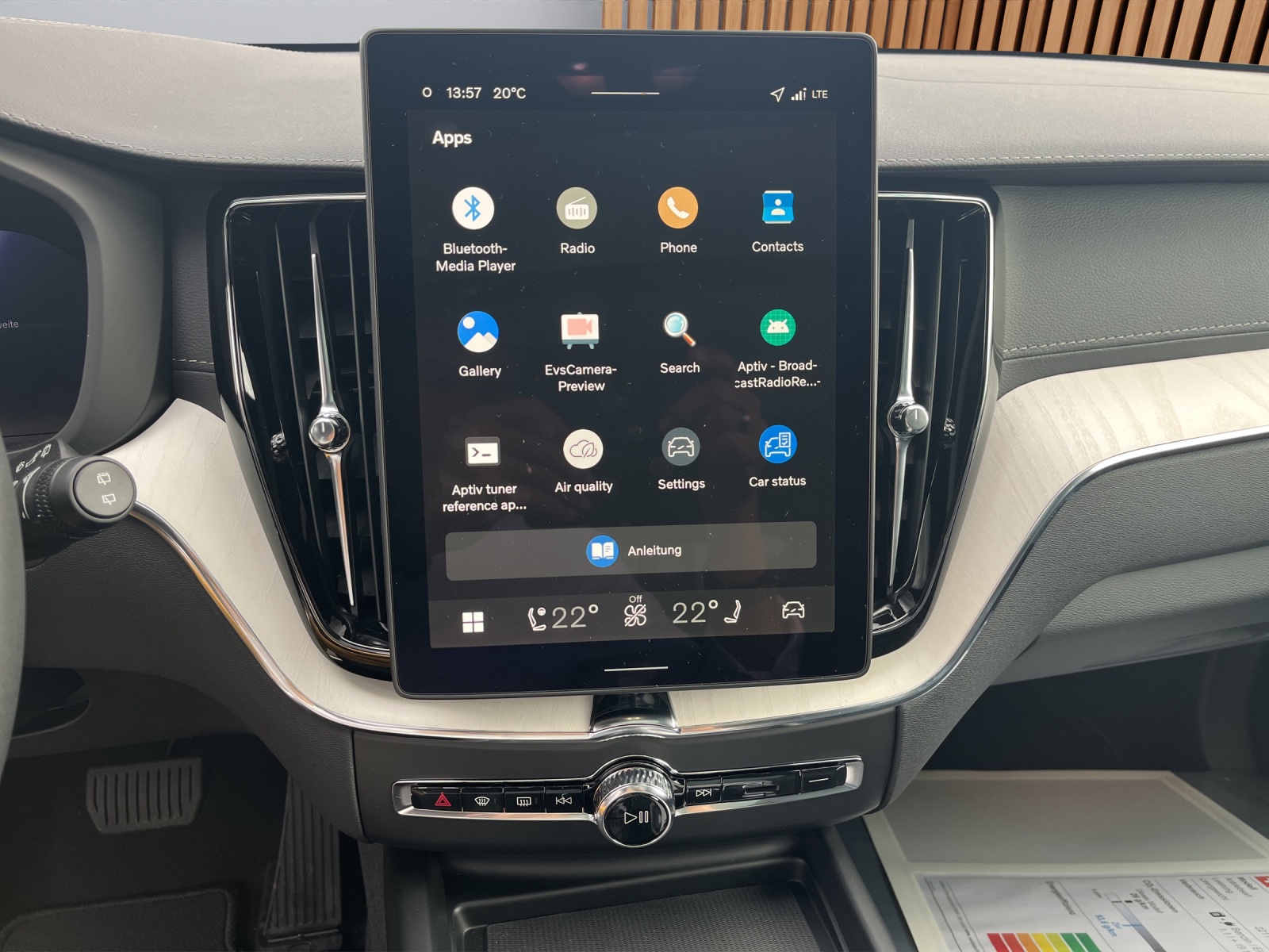VOLVO XC60 2.0 T6 TE Ultra Dark eAWD-image-15