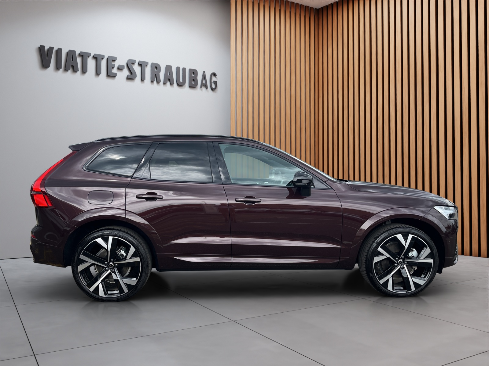 VOLVO XC60 2.0 T6 TE Ultra Dark eAWD-image-5