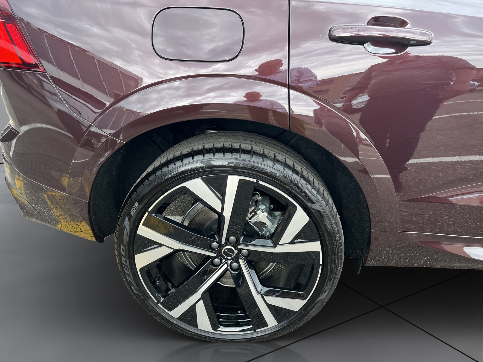VOLVO XC60 2.0 T6 TE Ultra Dark eAWD-image-18