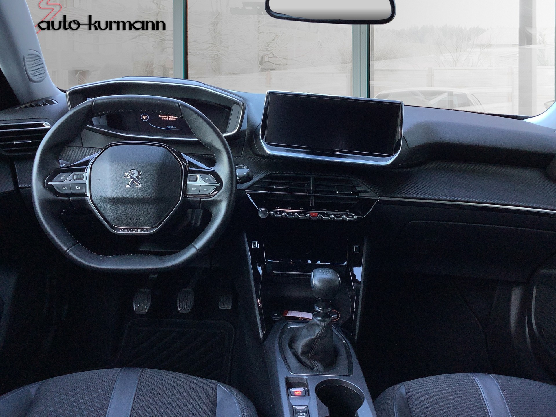 PEUGEOT 2008 1.2 PureTech Allure-image-11
