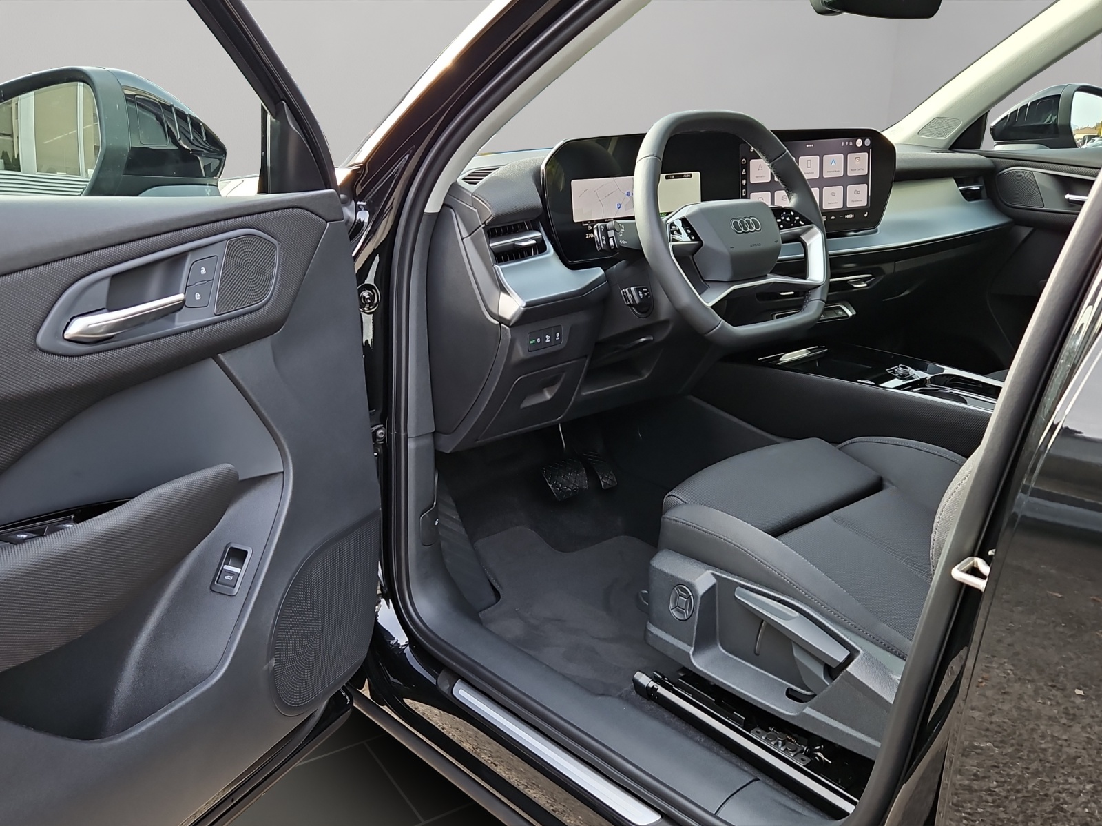 AUDI Q3 SUV 110 kW TFSI S tronic-image-7