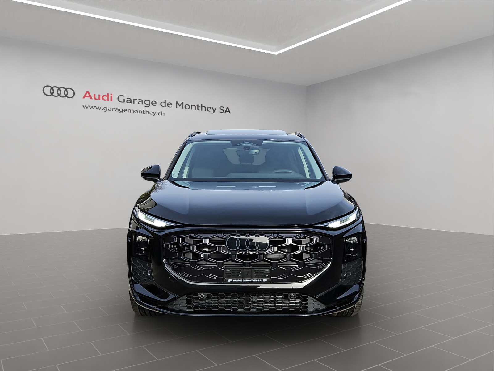 AUDI Q3 SUV 110 kW TFSI S tronic-image-1