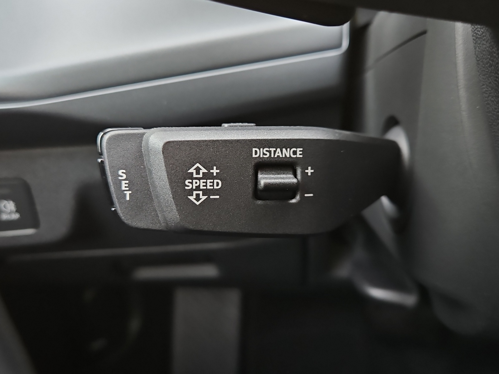 AUDI Q3 SUV 110 kW TFSI S tronic-image-14