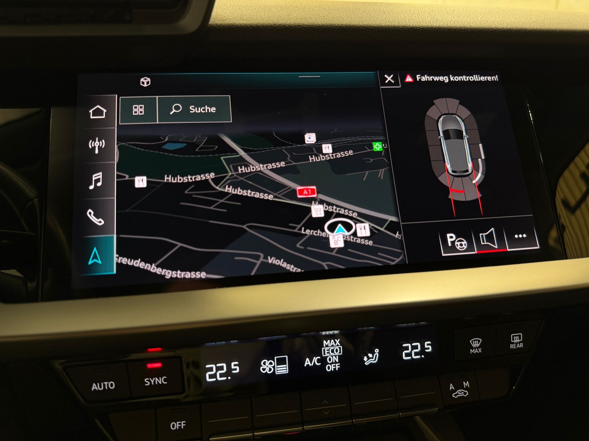 AUDI A3 Sportback 30 S line S-tronic-image-10