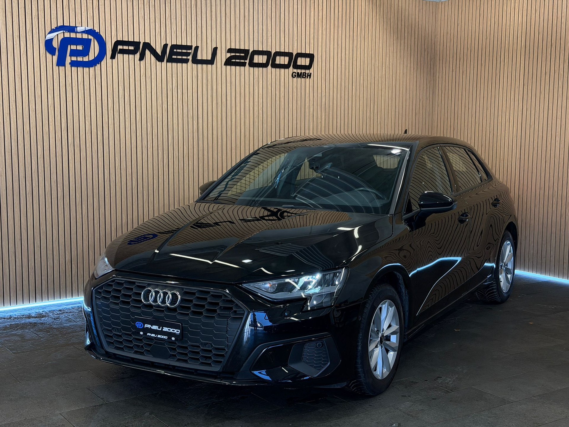 AUDI A3 Sportback 30 S line S-tronic-image-0