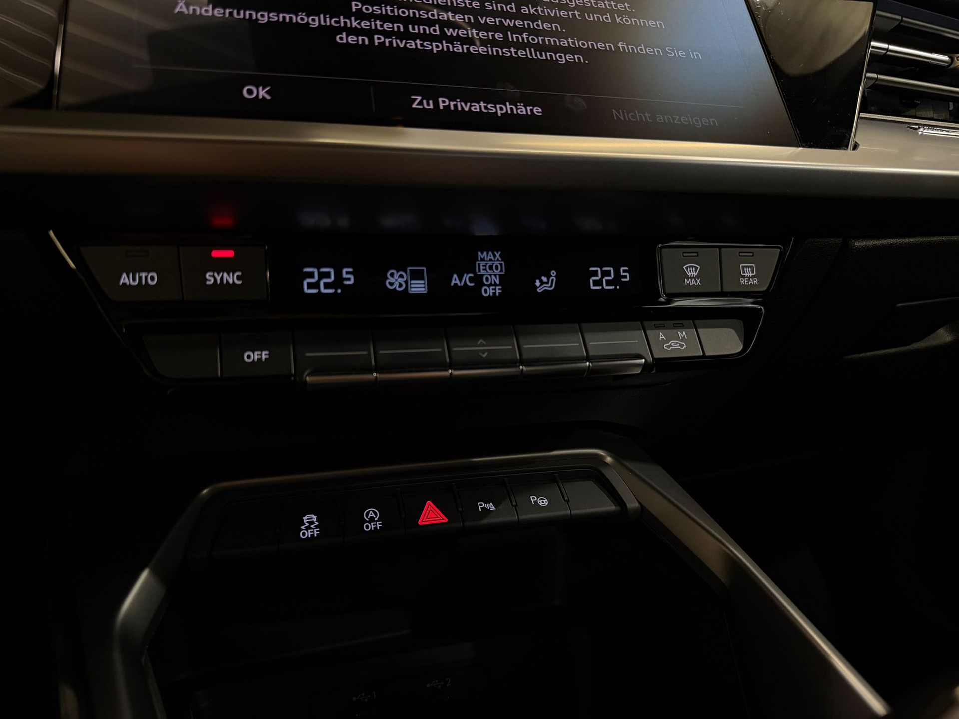 AUDI A3 Sportback 30 S line S-tronic-image-8
