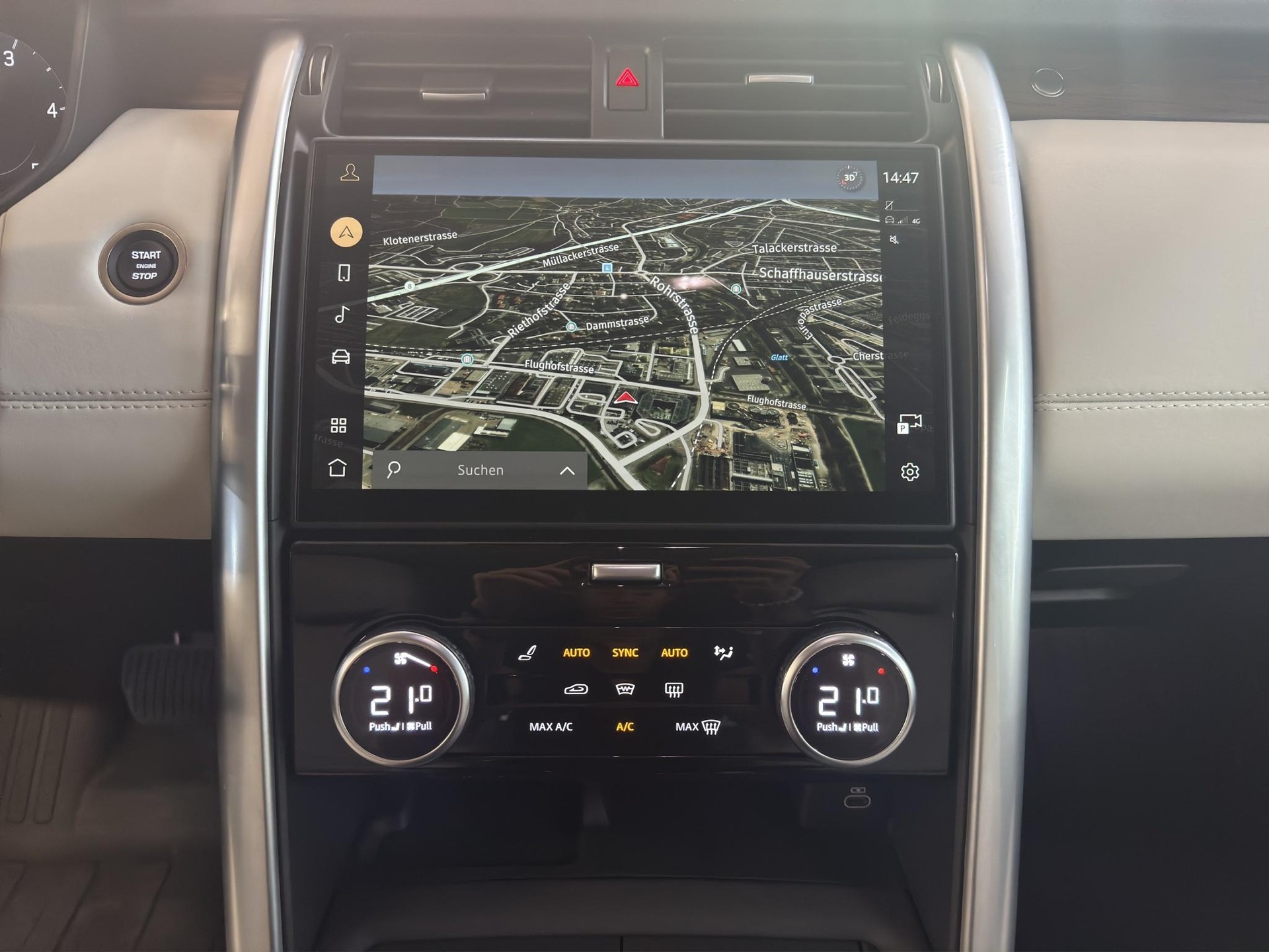 LAND ROVER Discovery 3.0 D I6 300 S-image-9