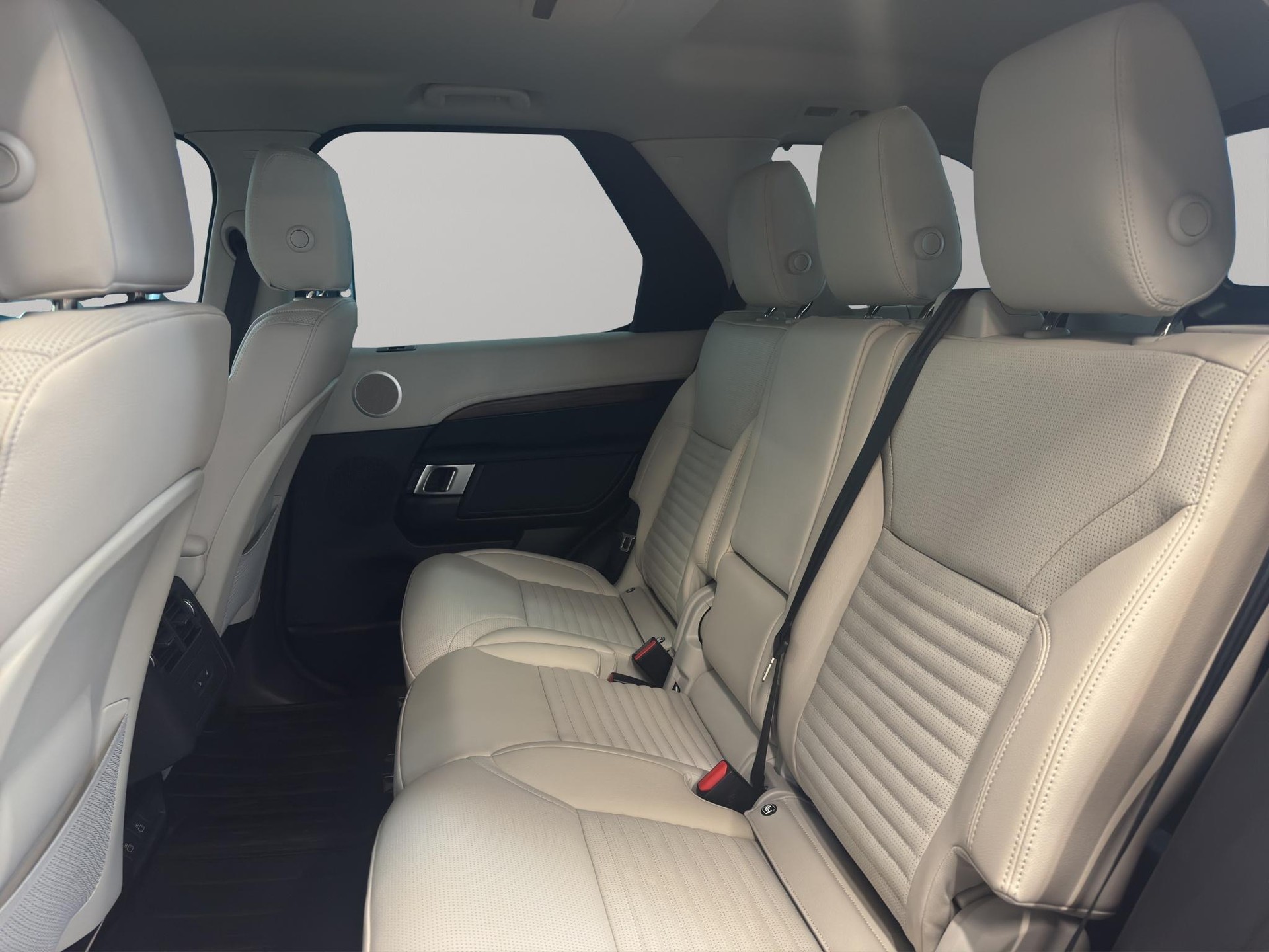 LAND ROVER Discovery 3.0 D I6 300 S-image-10