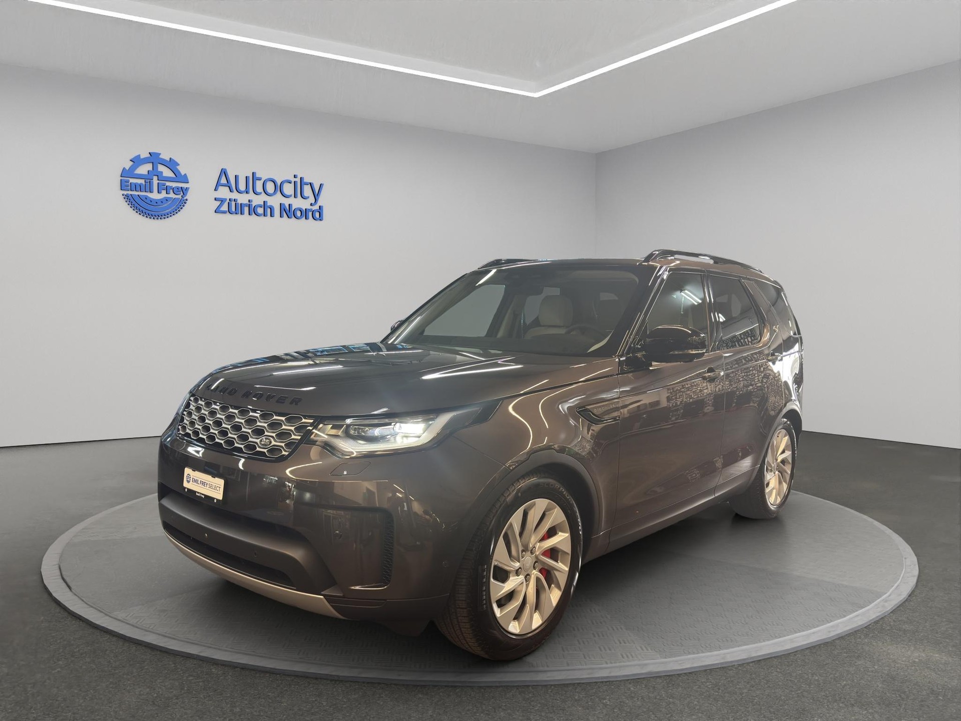 LAND ROVER Discovery 3.0 D I6 300 S-image-0