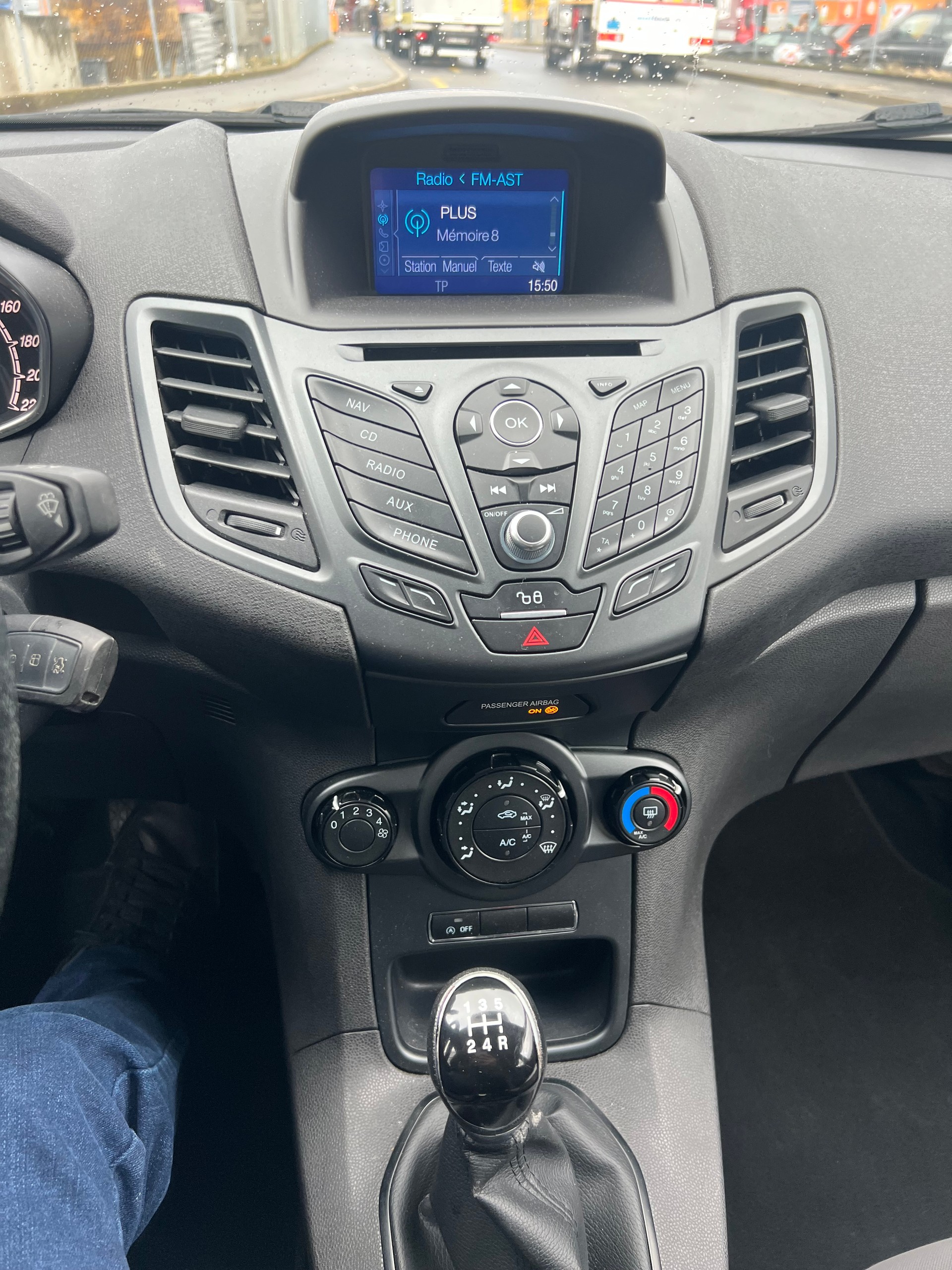 FORD Fiesta 1.0 SCTi Trend-image-11