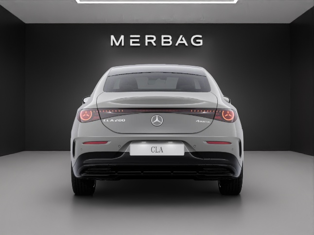 MERCEDES-BENZ CLA 200 8G-DCT 4Matic-image-2