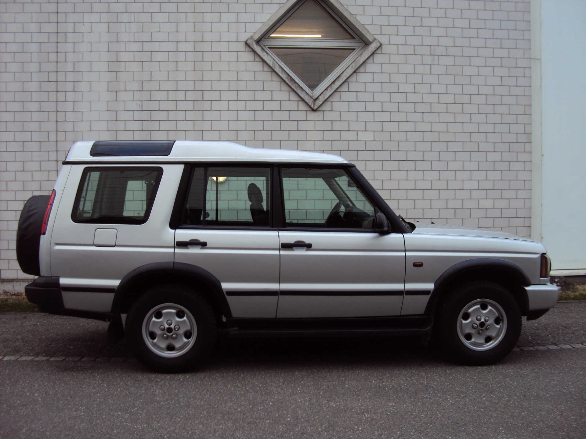 LAND ROVER Discovery 2.5 Td5 HSE-image-7