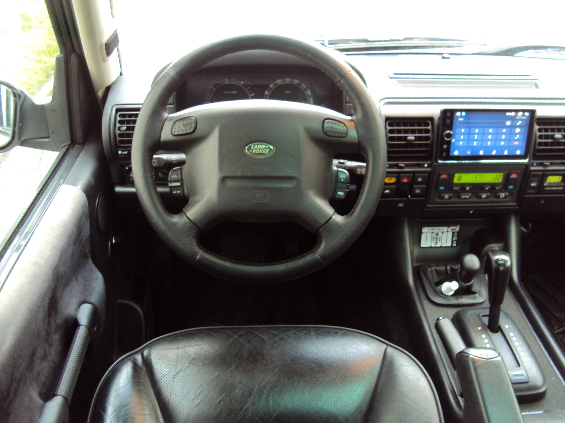 LAND ROVER Discovery 2.5 Td5 HSE-image-8