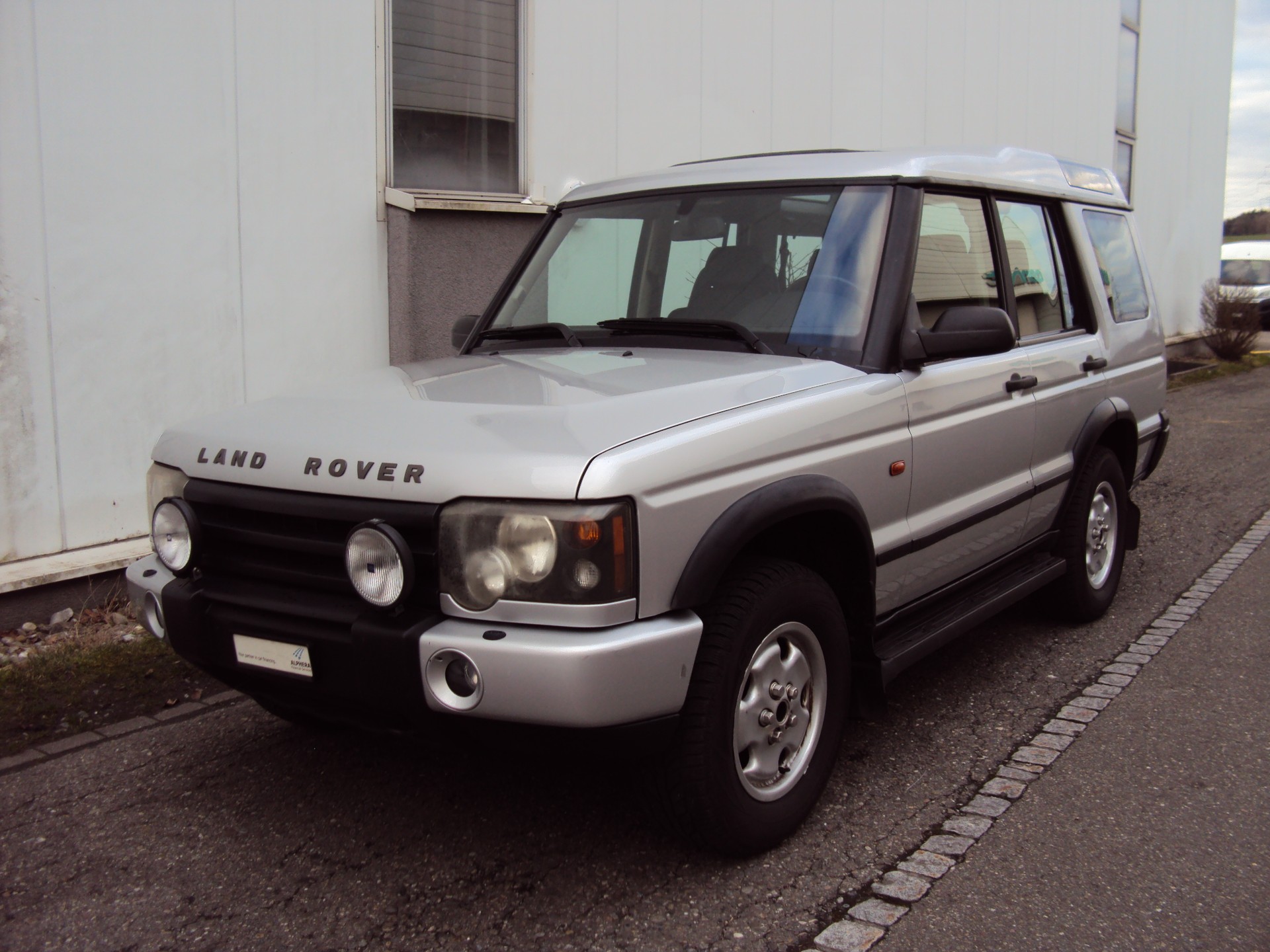 LAND ROVER Discovery 2.5 Td5 HSE-image-1