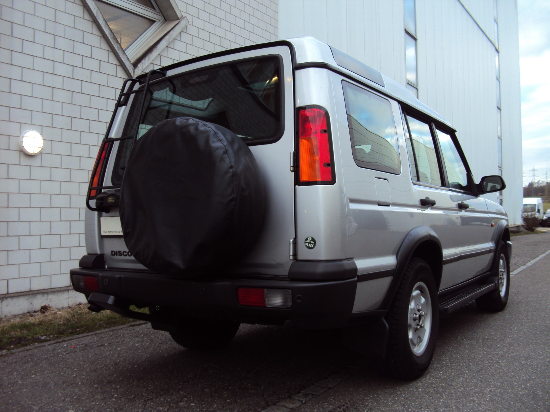 LAND ROVER Discovery 2.5 Td5 HSE-image-3
