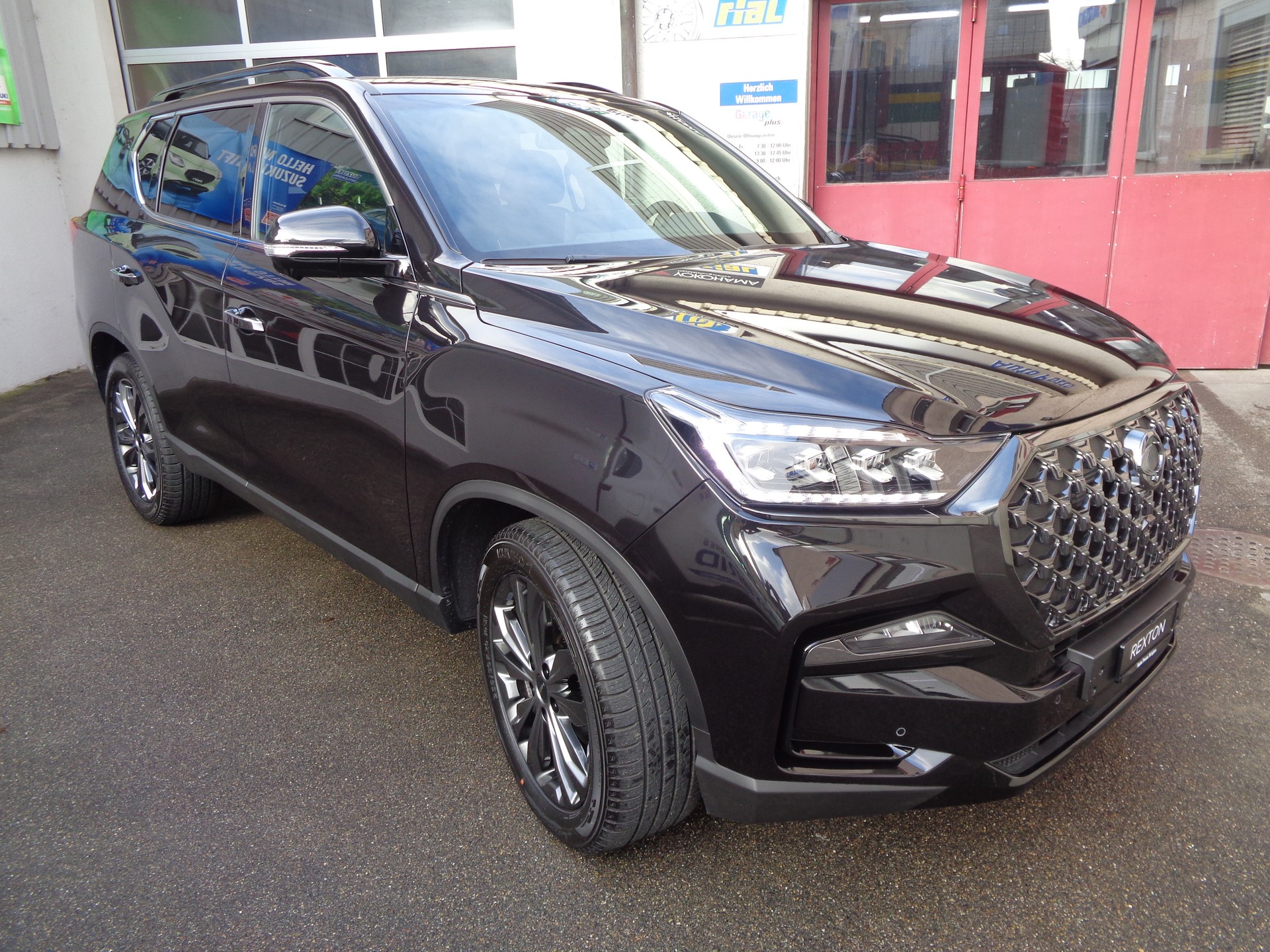 KGM-SsangYong Rexton 2.2 CRDi Blackline 4WD AT-image-2