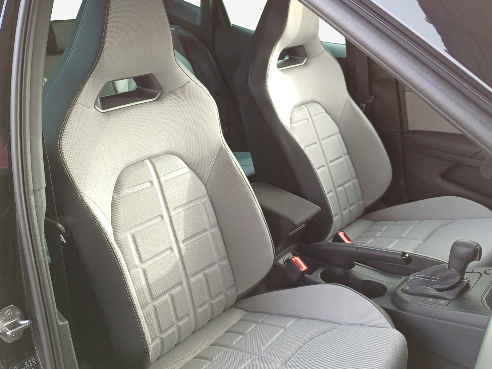 SEAT NEW SEAT ARONA MOVE FR-image-14