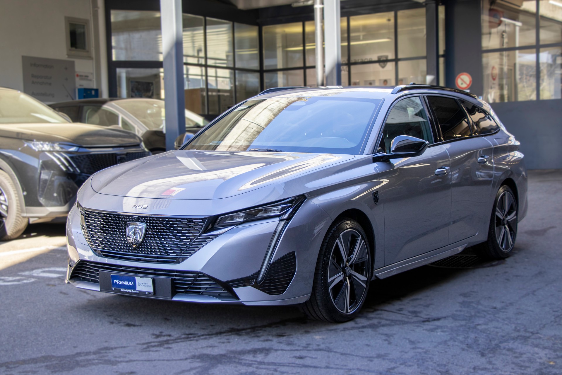 PEUGEOT 308 SW 1.6 PHEV 180 GT-image-0