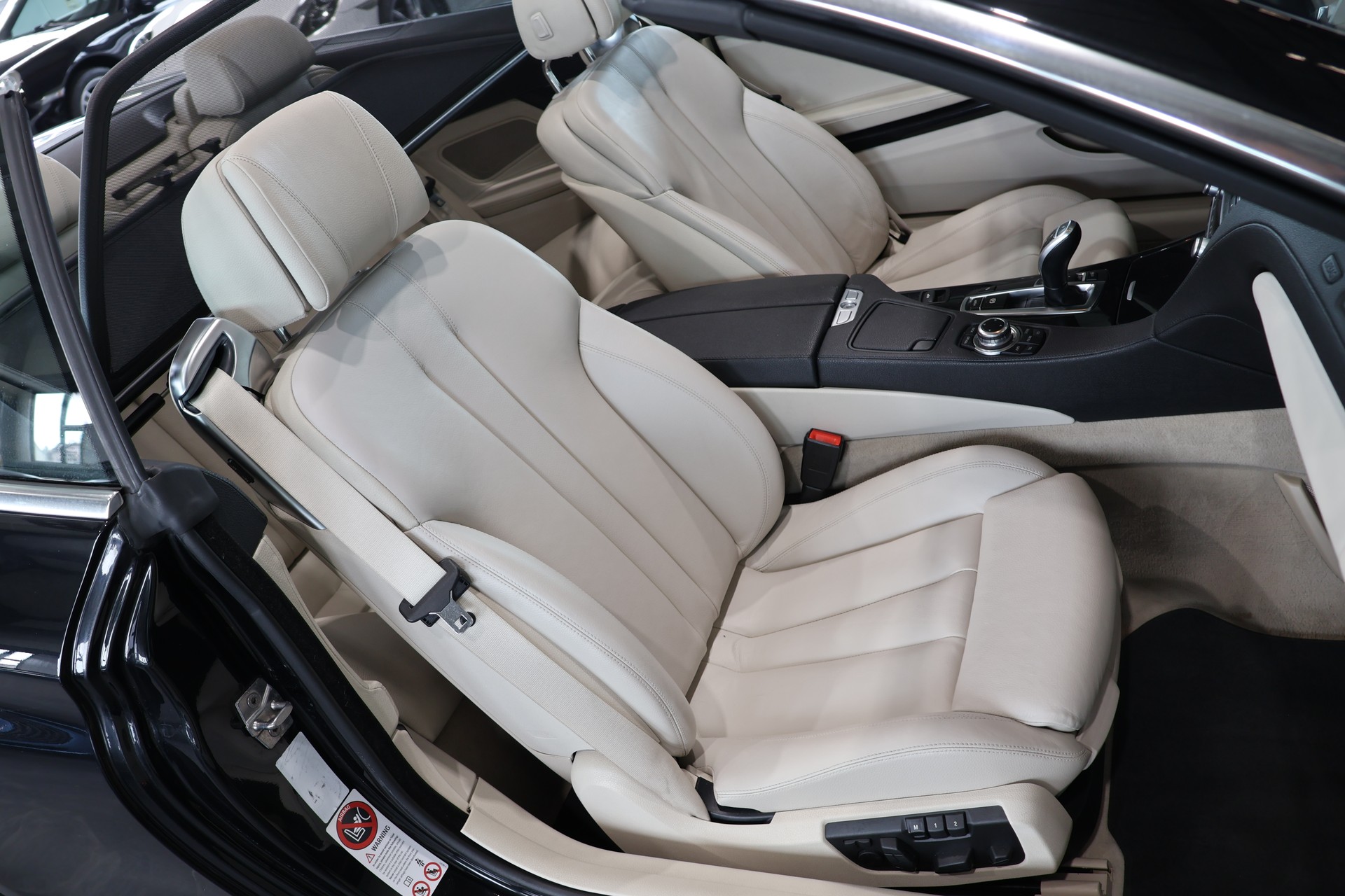 BMW 640i Cabrio-image-12