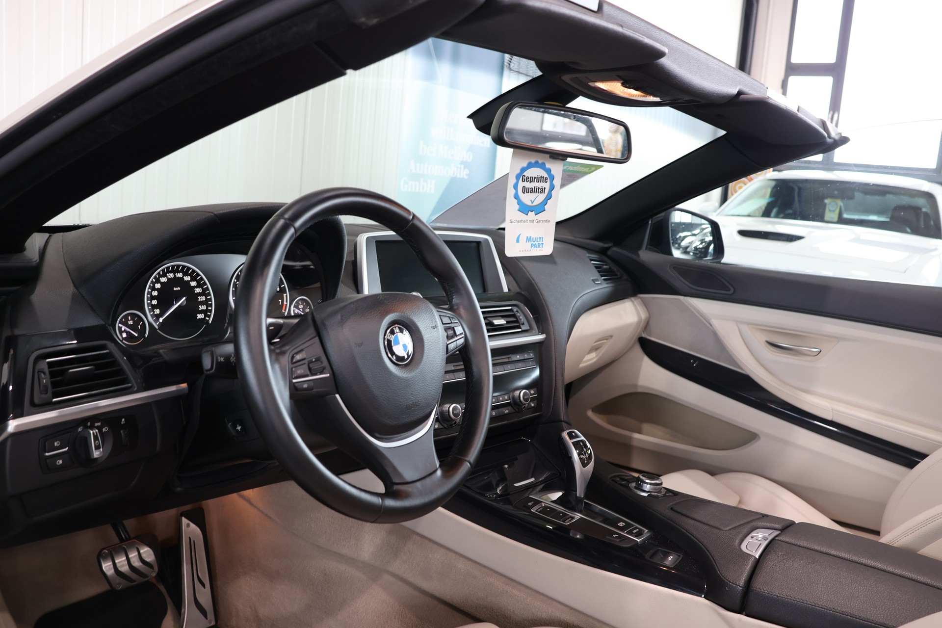 BMW 640i Cabrio-image-9