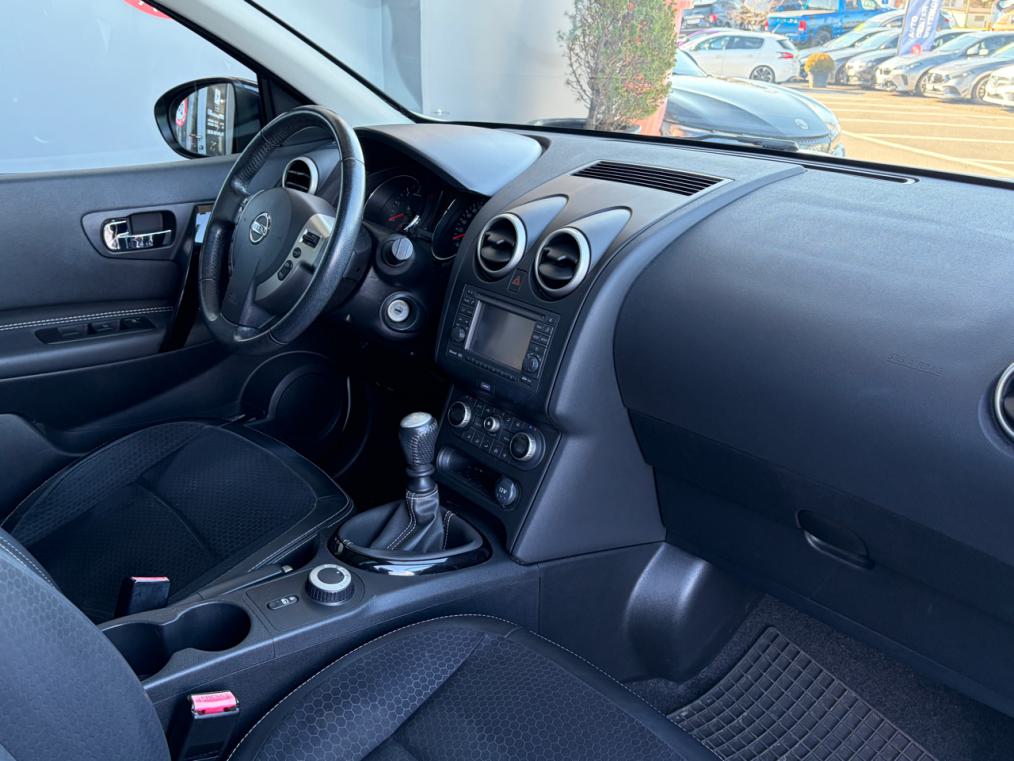 NISSAN Qashqai 1.6 dCi iStop 4WD tekna-image-7