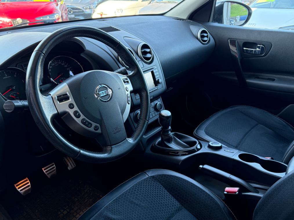 NISSAN Qashqai 1.6 dCi iStop 4WD tekna-image-3