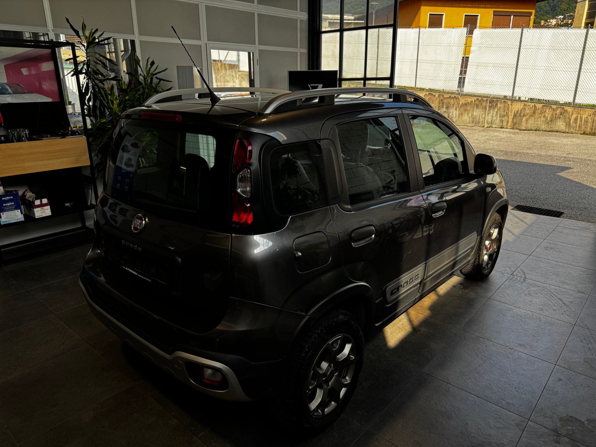 FIAT Panda 1.3 MJ Cross 4x4-image-5