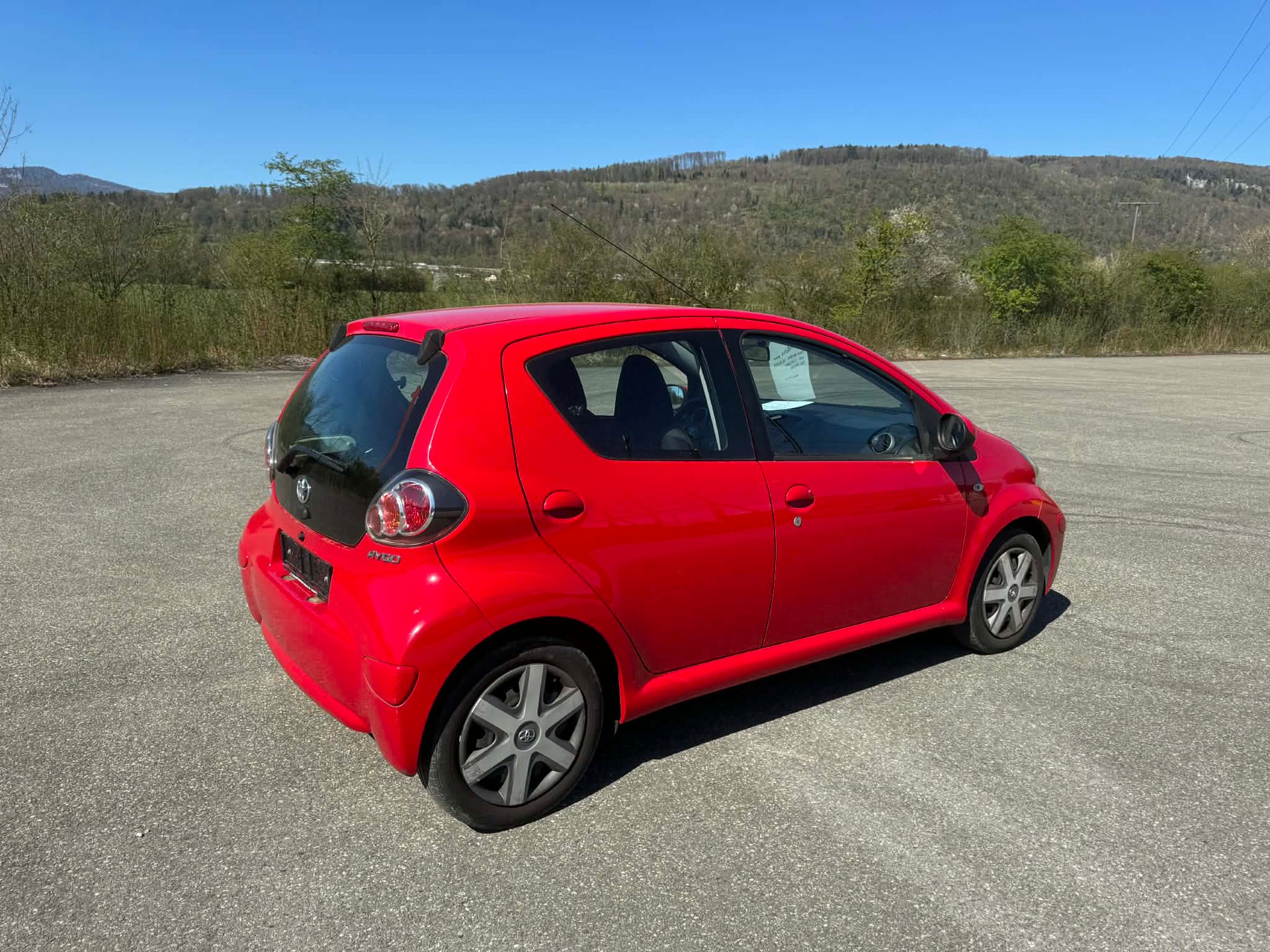 TOYOTA Aygo 1.0 Linea Sol-image-6