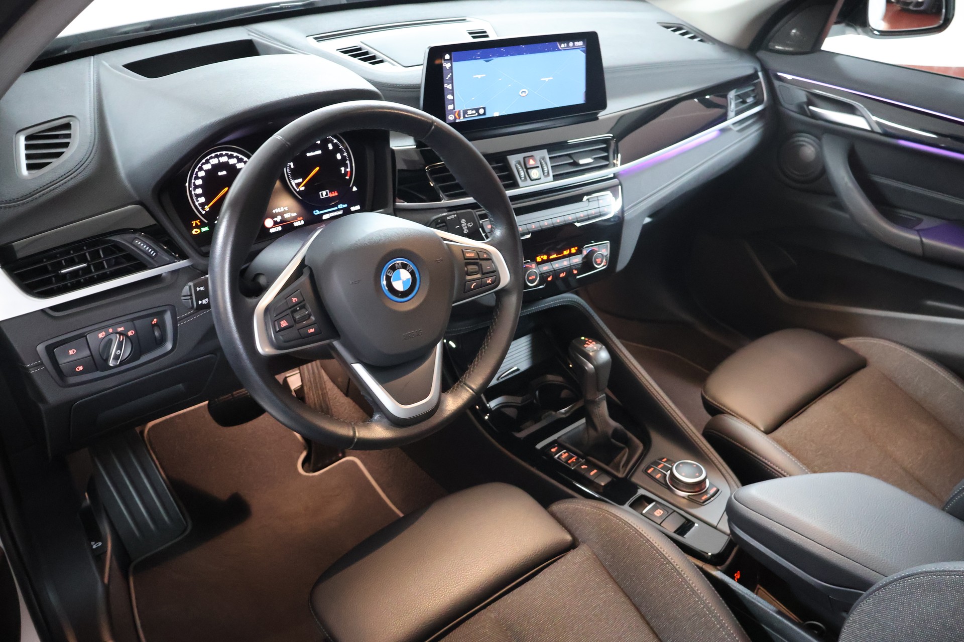 BMW X1 xDrive 25e Sport Line Steptronic-image-8