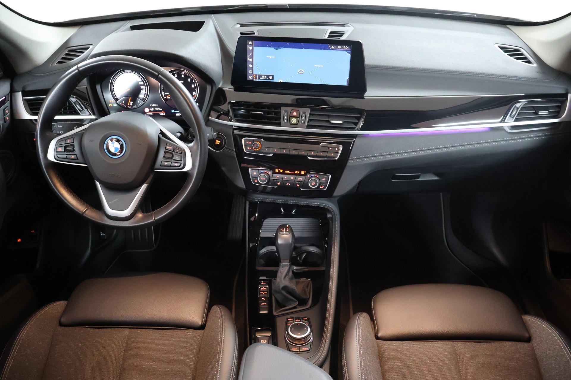 BMW X1 xDrive 25e Sport Line Steptronic-image-10