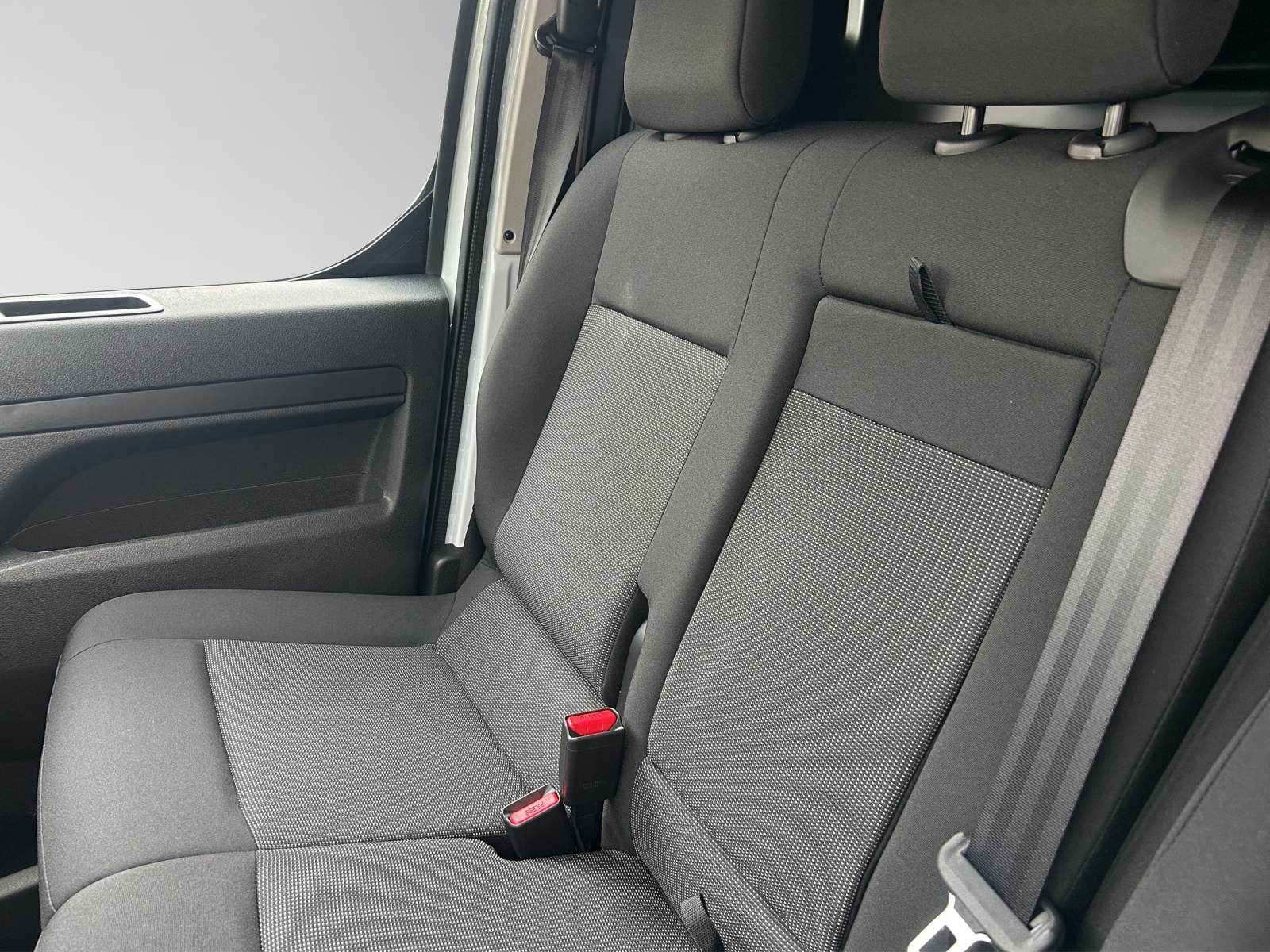 PEUGEOT Expert Kaw. Standard 2.2 BlueHDi 150 S/S-image-12