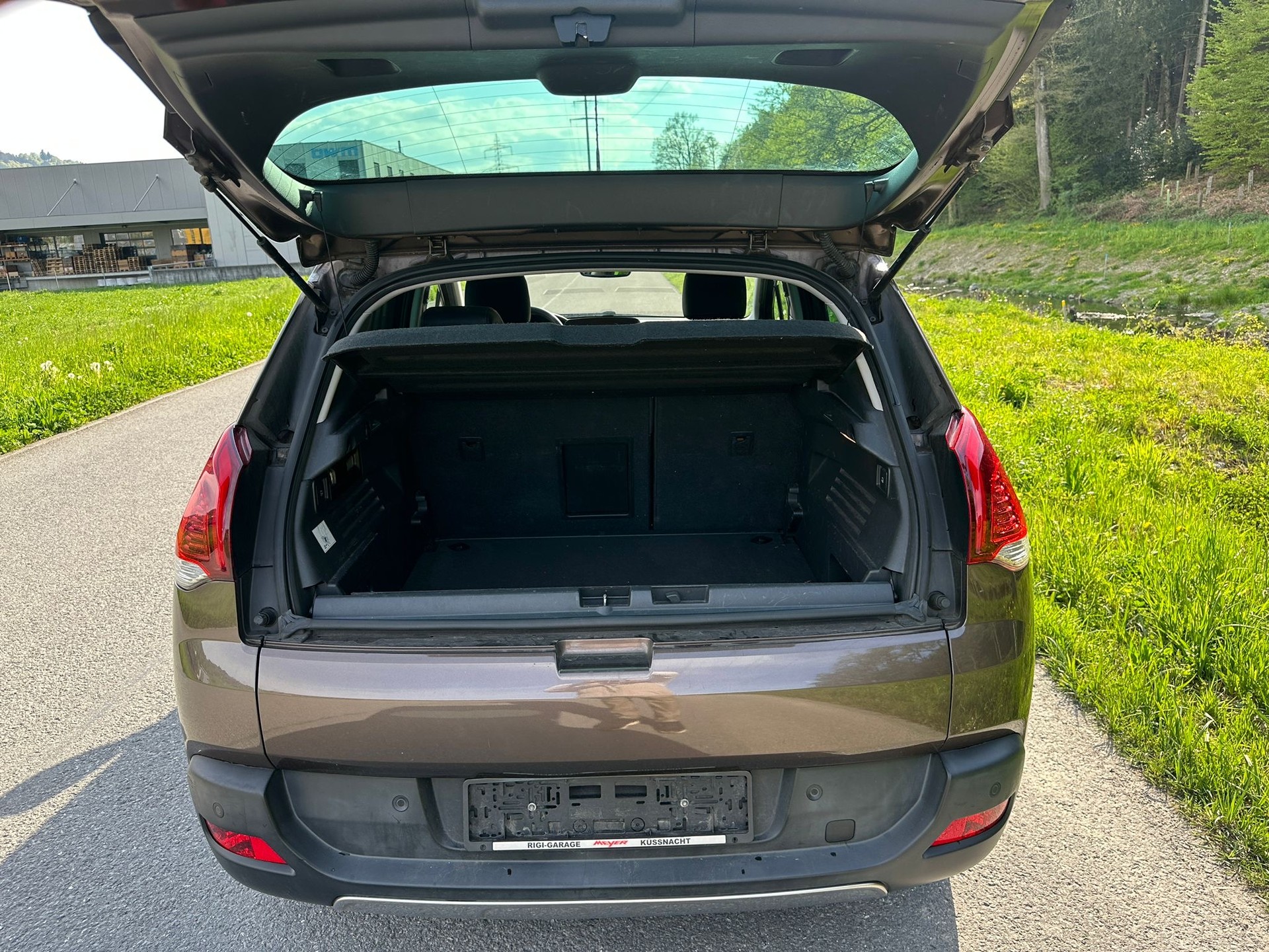 PEUGEOT 3008 1.6 16V T Active-image-15