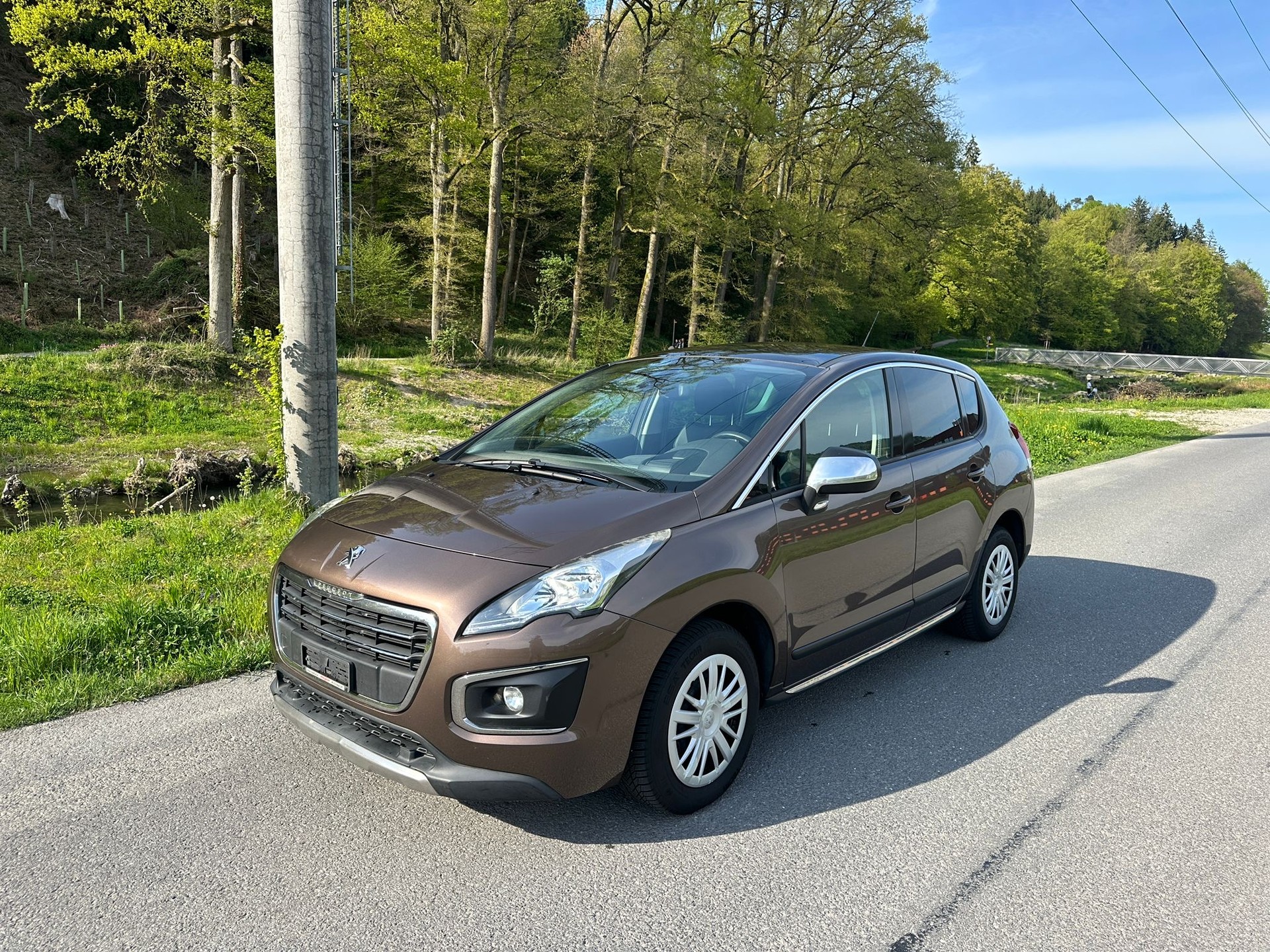 PEUGEOT 3008 1.6 16V T Active-image-1
