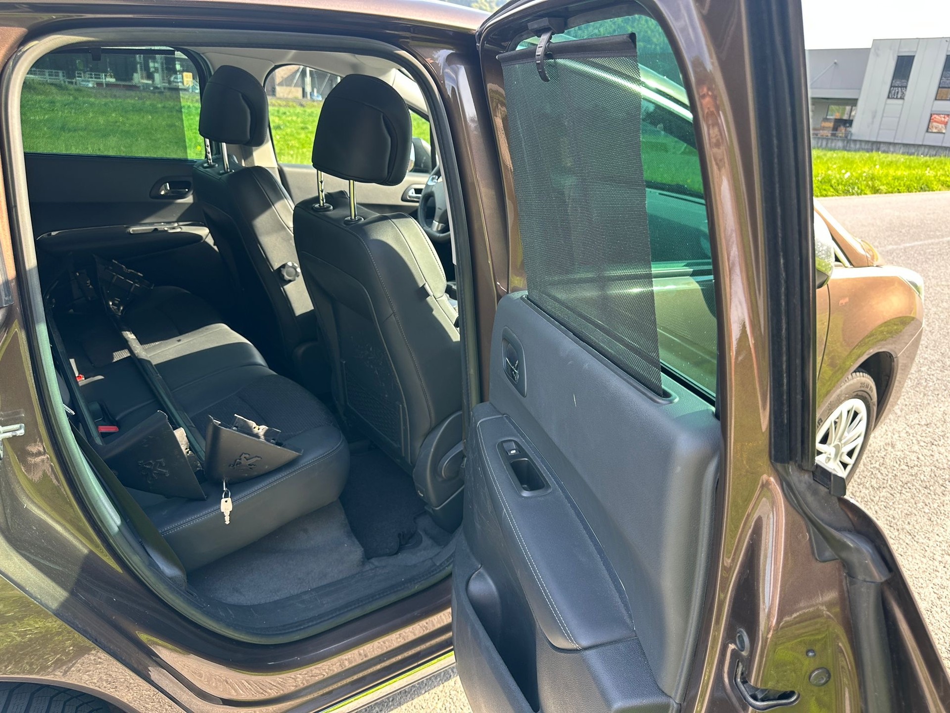 PEUGEOT 3008 1.6 16V T Active-image-14