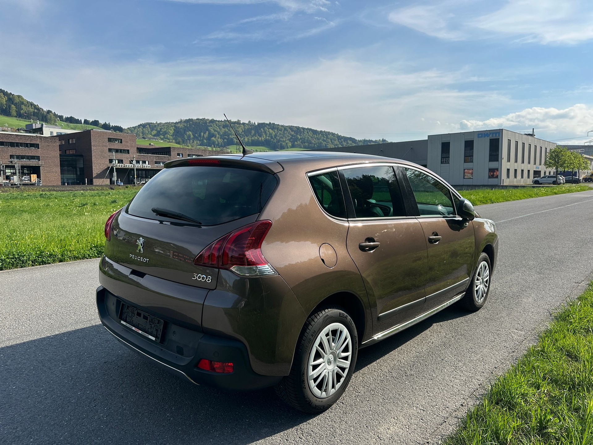 PEUGEOT 3008 1.6 16V T Active-image-4