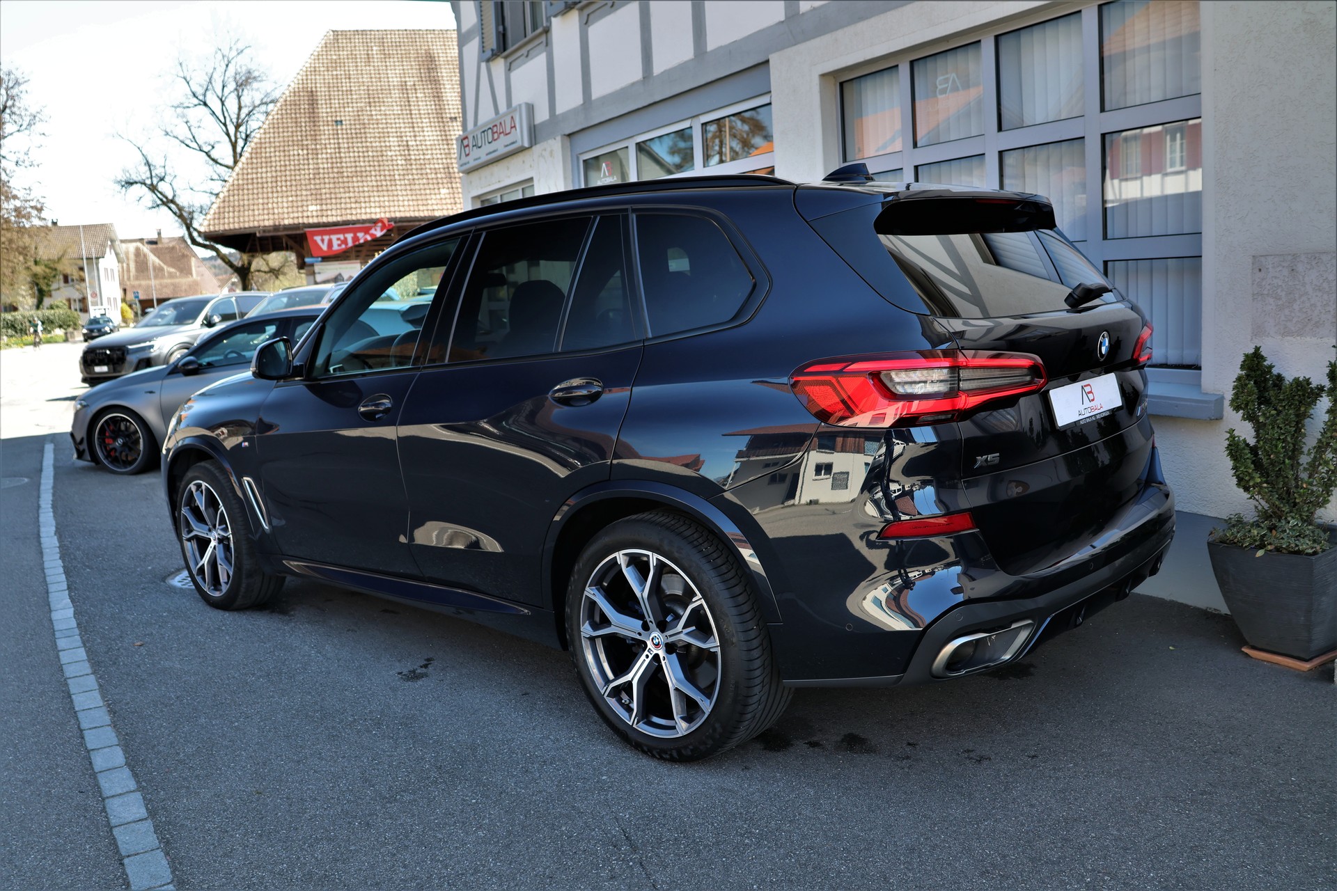 BMW X5 xDrive M50d Steptronic + 3'500KG AHK-image-4
