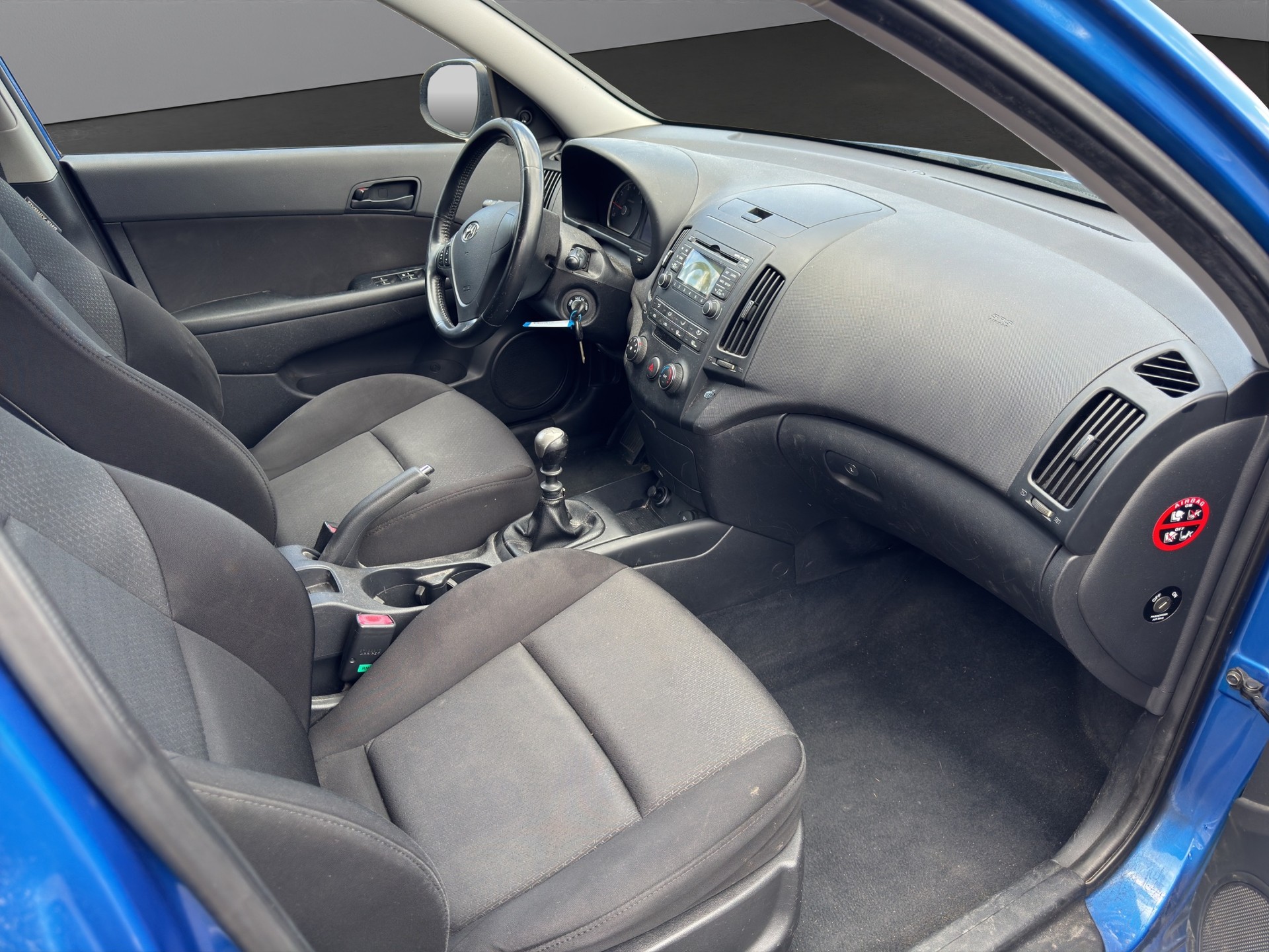 HYUNDAI i30 1.4 Comfort-image-9