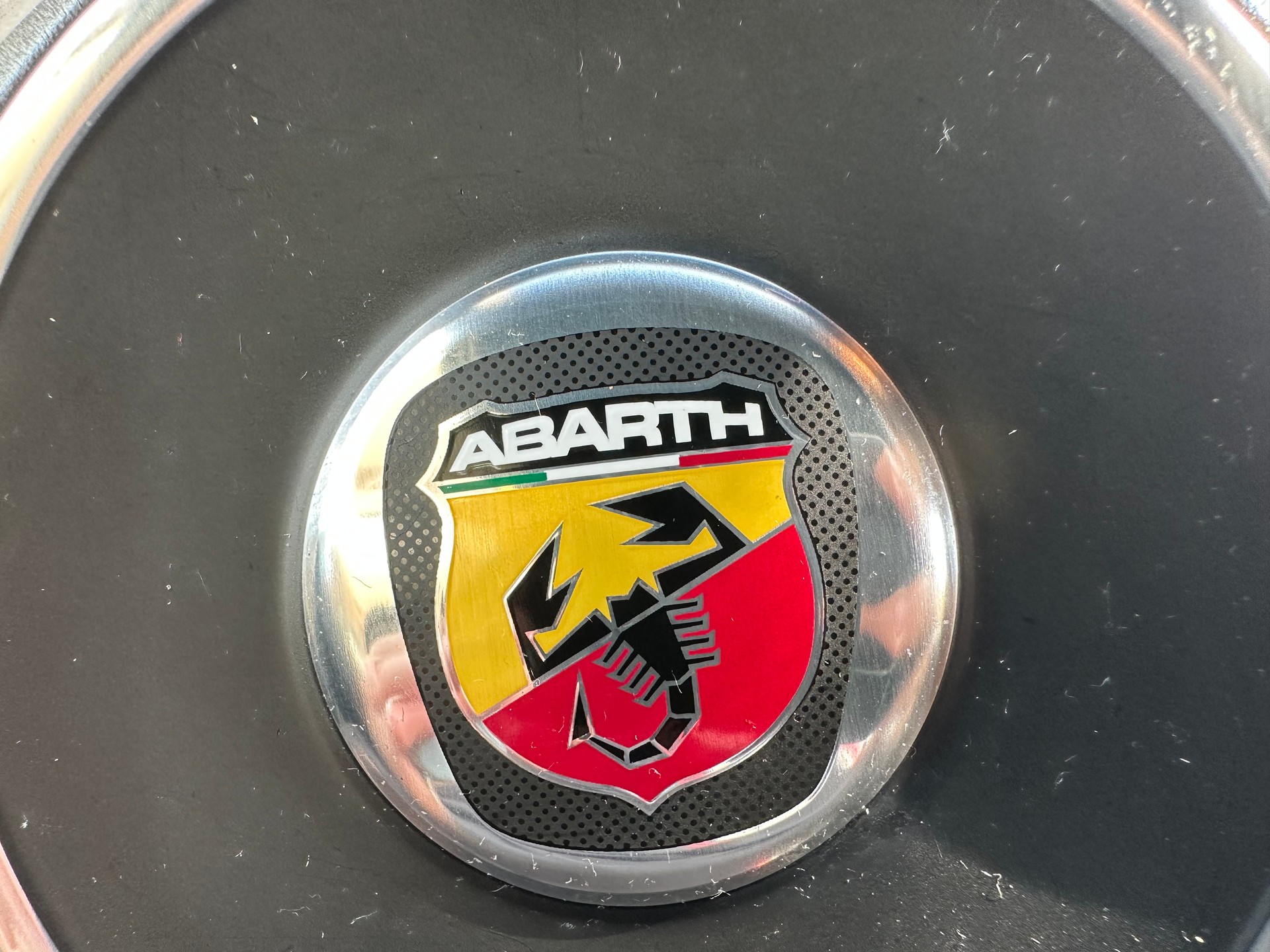 FIAT 500 1.4 16V Turbo Abarth-image-11