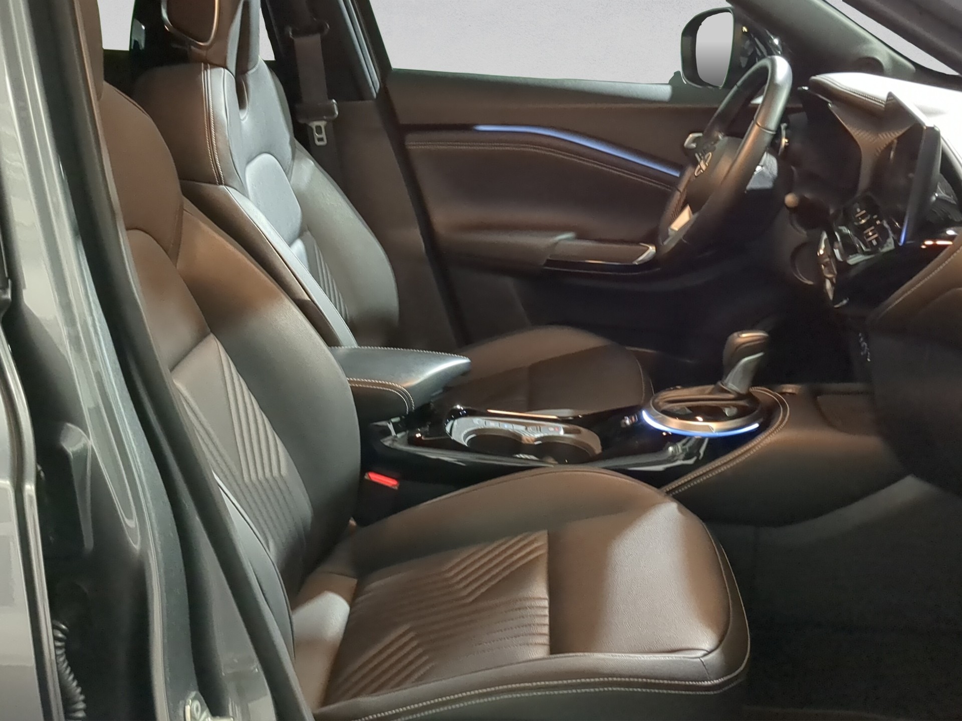 NISSAN Juke 1.6 FHEV Tekna-image-15