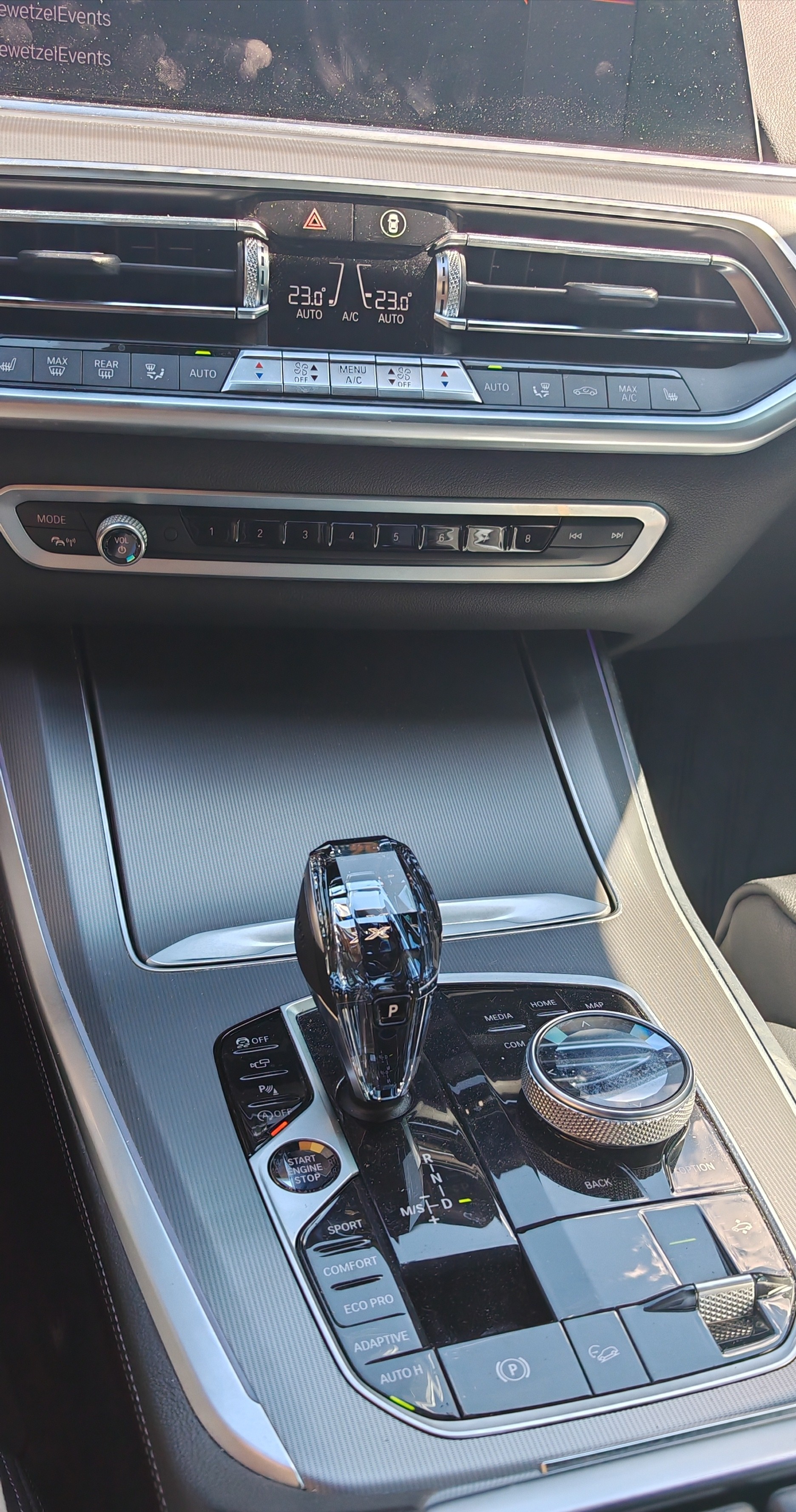 BMW 30d xDrive XLine Steptronic Luftfederung-image-12