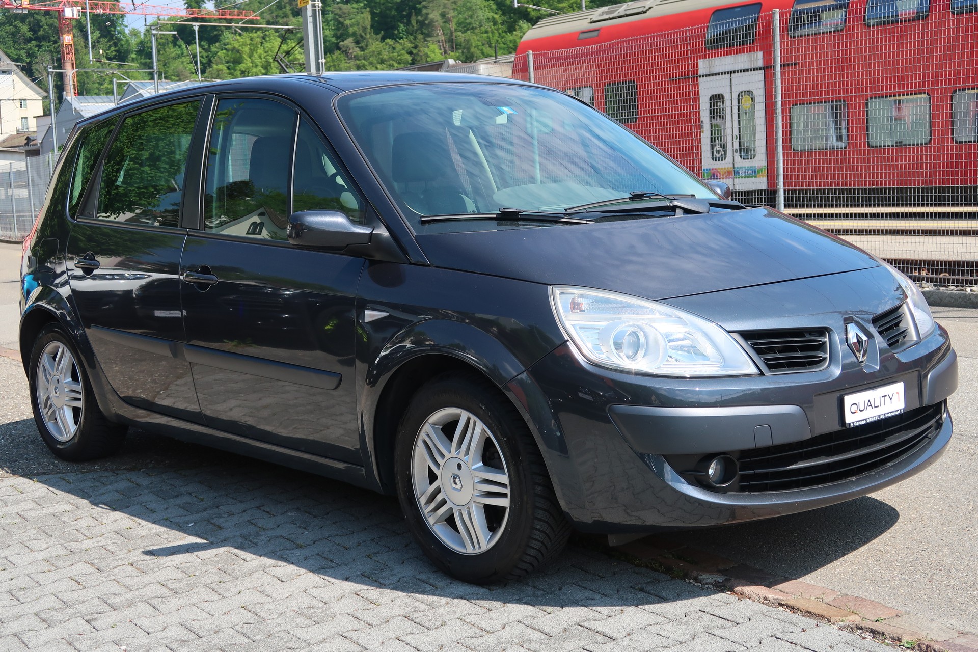 RENAULT Scénic 2.0 16V Dynamique-showroom-element-2
