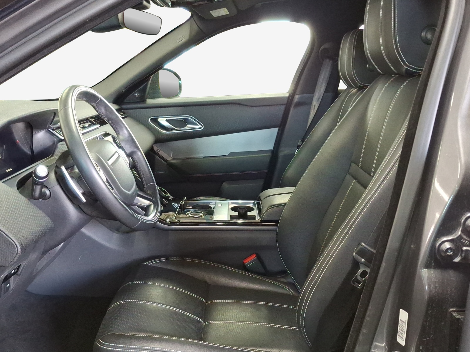 LAND ROVER Range Rover Velar R-Dynamic P 250 S Automatic-image-7