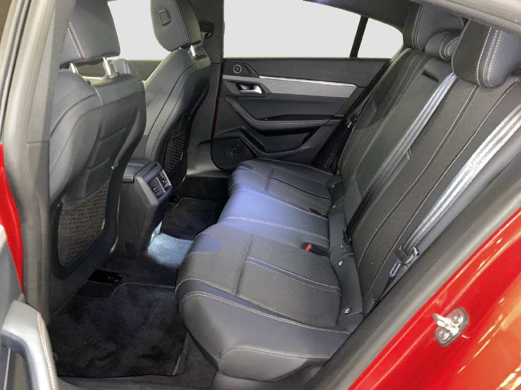 PEUGEOT 508 1.6 PureTech GT Line-image-12