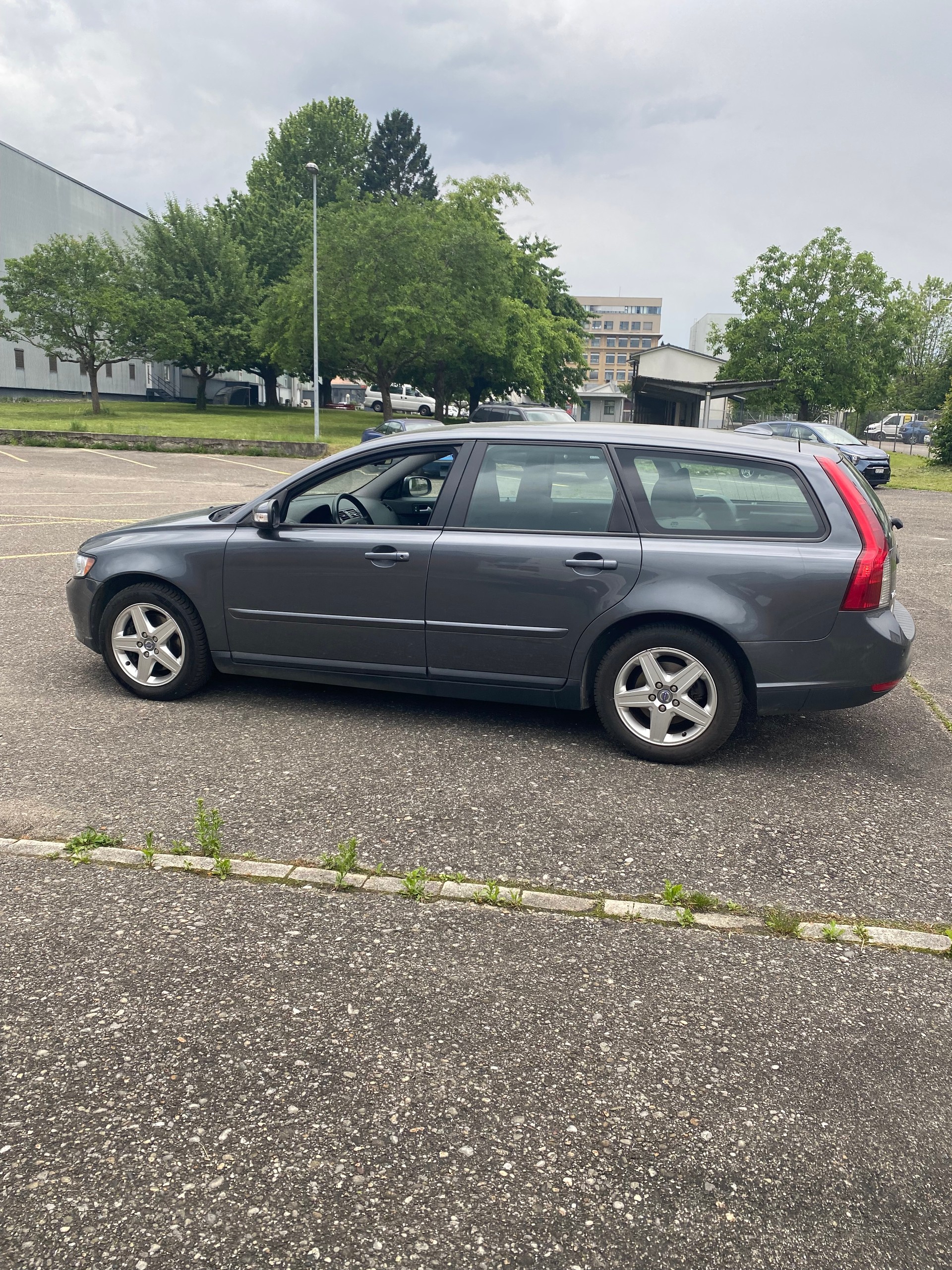 VOLVO V50 2.0D Summum-image-5