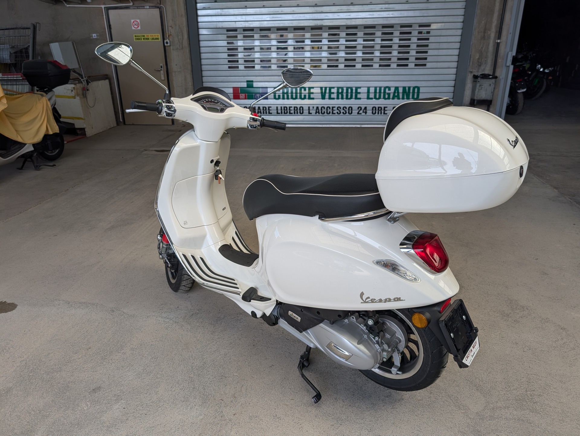 PIAGGIO Vespa 125 Sprint ABS-showroom-element-1