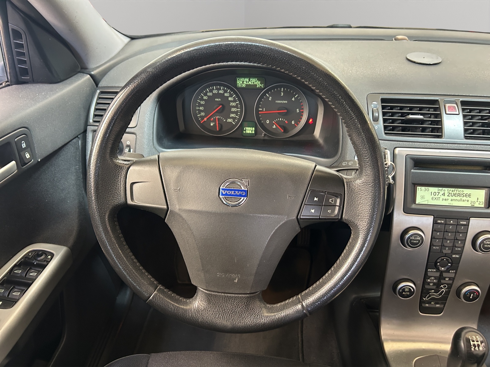VOLVO V50 1.6D Summum-image-19