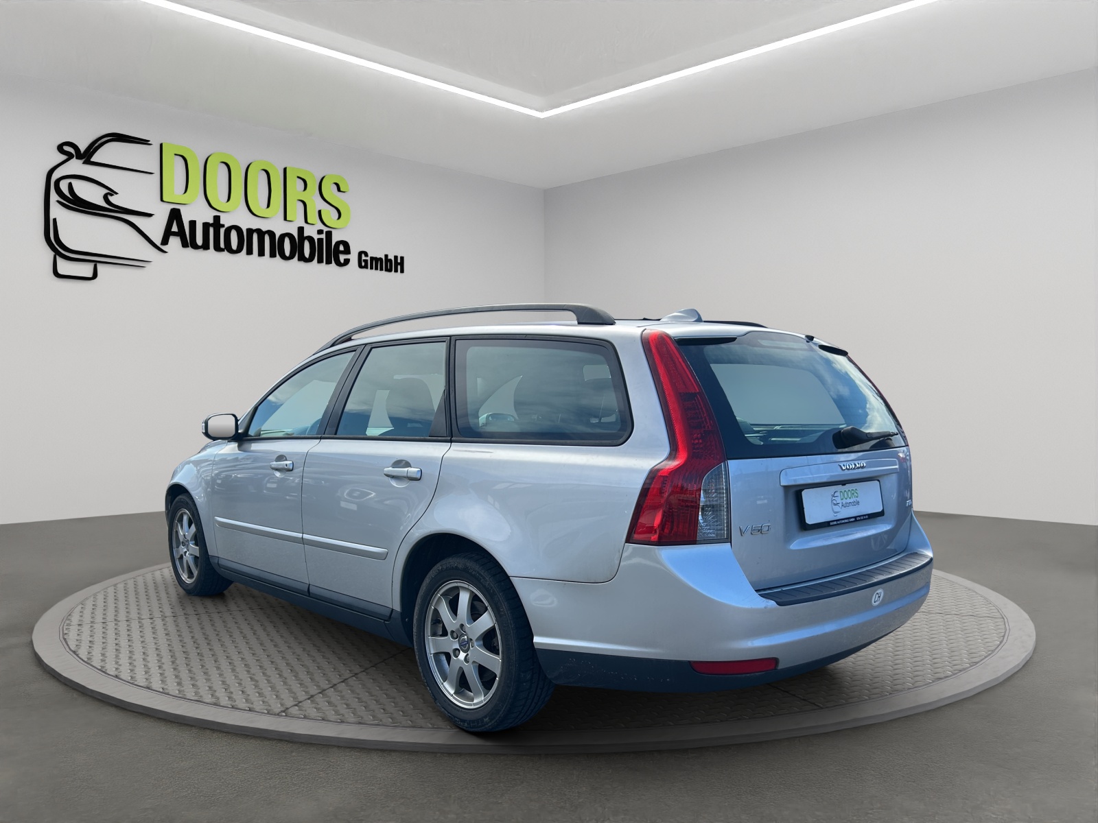 VOLVO V50 1.6D Summum-image-6