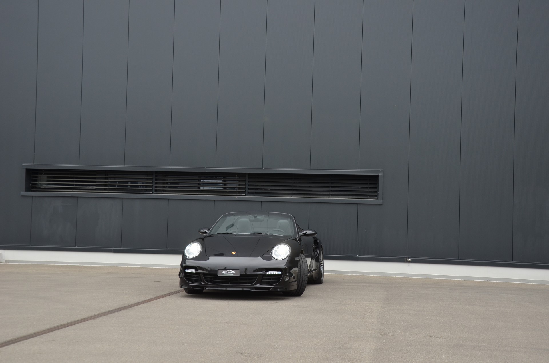 PORSCHE 911 Cabrio Turbo Tiptronic-image-8