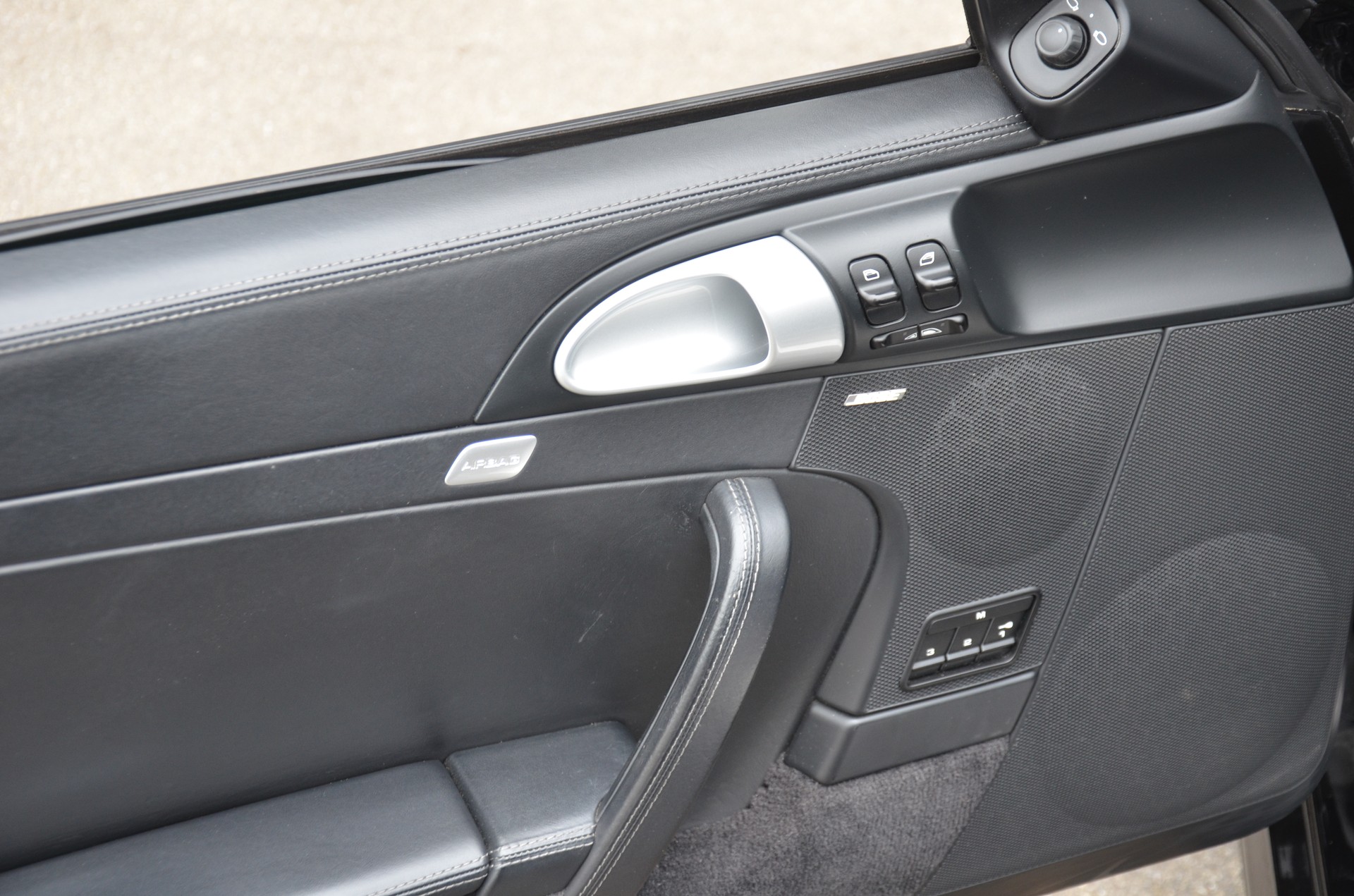 PORSCHE 911 Cabrio Turbo Tiptronic-image-14